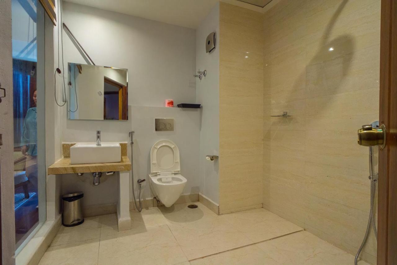 Emerald Hotel Aizawl Ngoại thất bức ảnh
